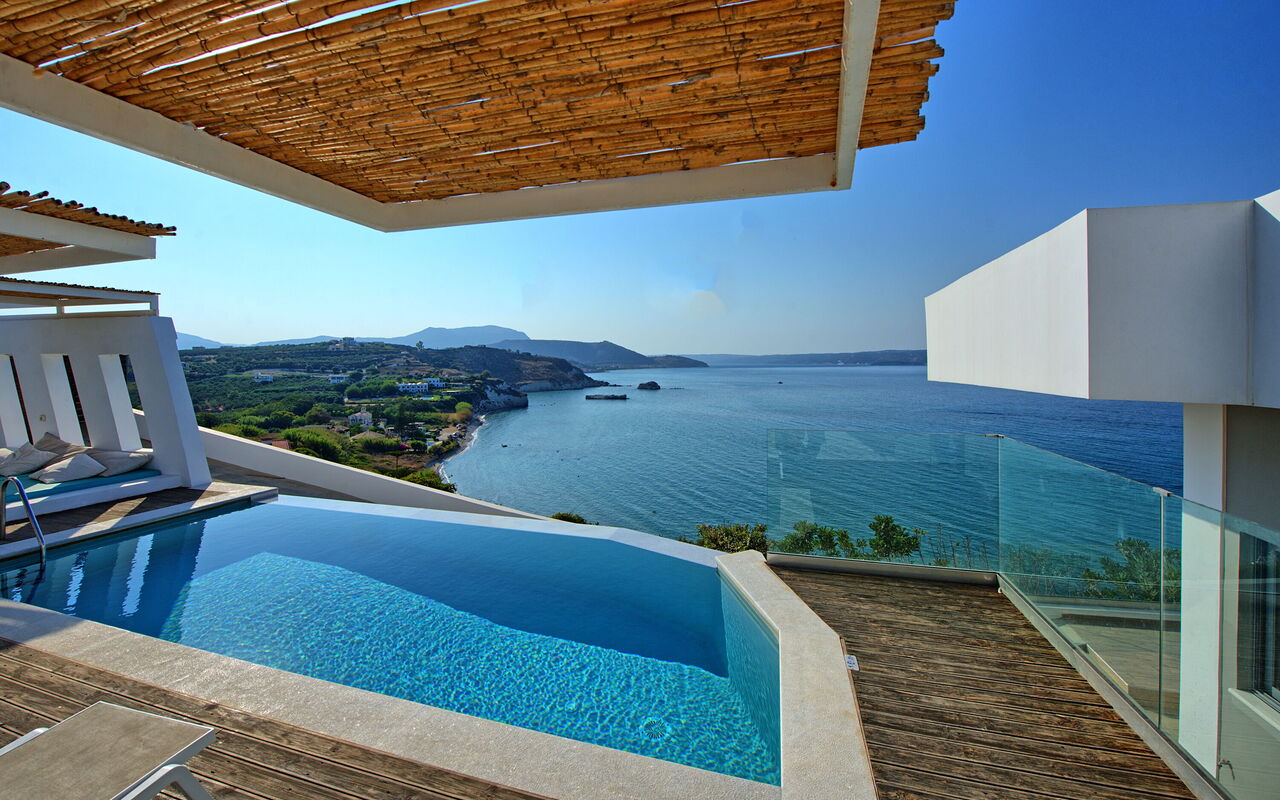 Villa Sapphire: bassin, Extérieur, Vues