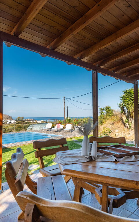 Villa Rose: bassin, Extérieur, Extérieurs, Jardin, Vues