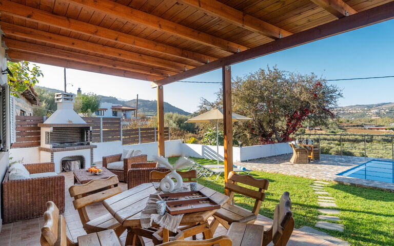 Villa Rose: Balcon / Terrasse / Patio, bassin, Extérieur, Extérieurs, Jardin