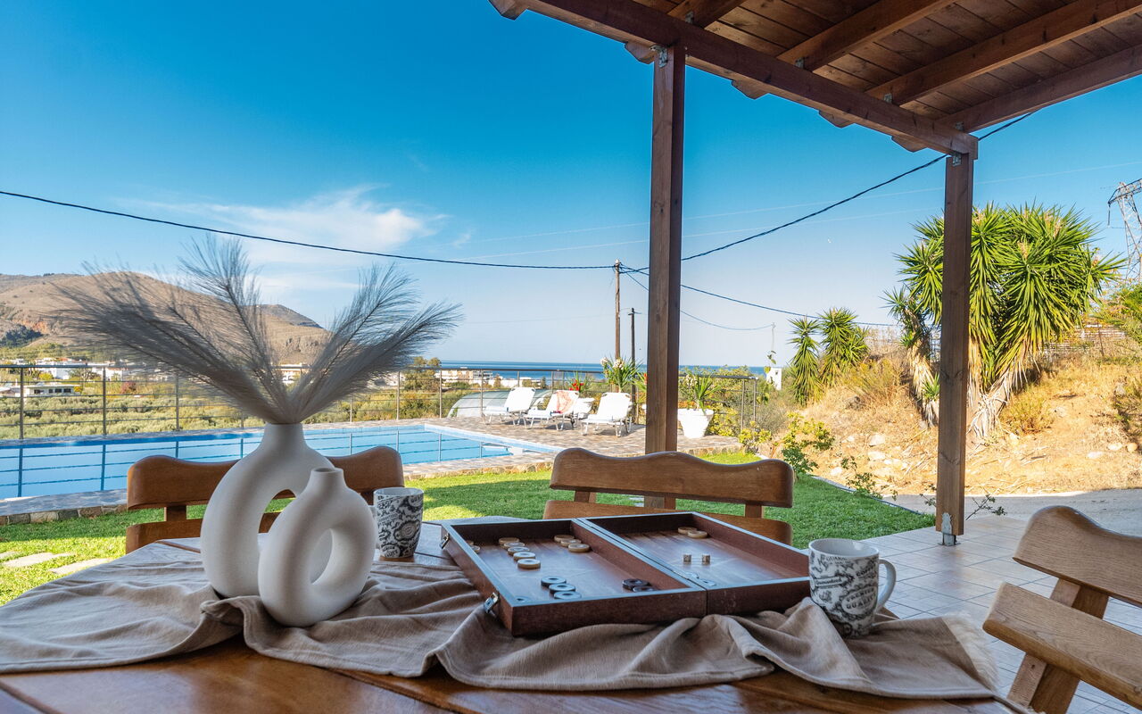 Villa Rose: Balcon / Terrasse / Patio, bassin, Extérieur, Extérieurs, Jardin, Vues