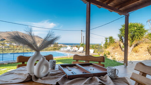 Villa Rose: Balcon / Terrasse / Patio, bassin, Extérieur, Extérieurs, Jardin, Vues