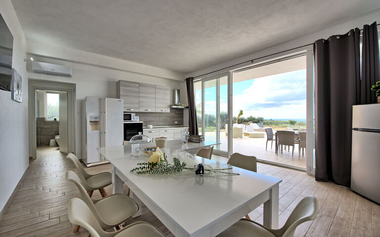 Villa Infinito: Cuisine, Salle à manger