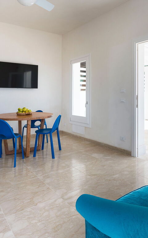 La Siesta: Cuisine, Salon