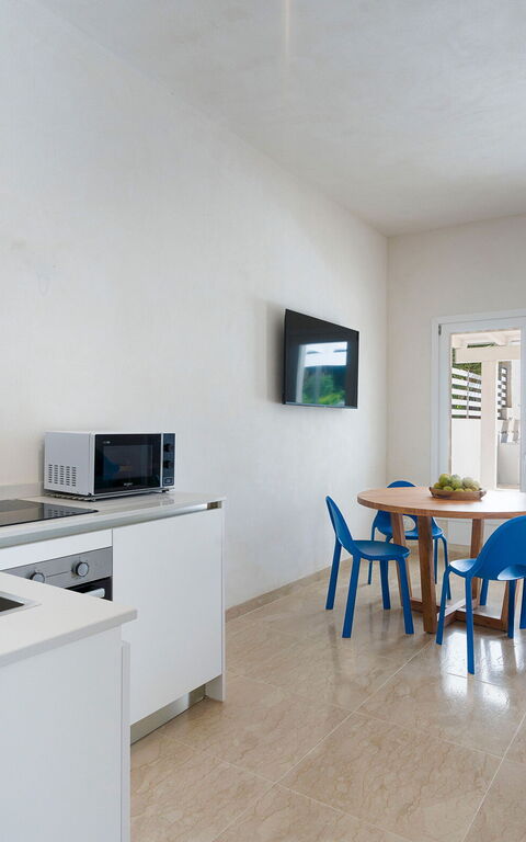 La Siesta: Cuisine, Salon