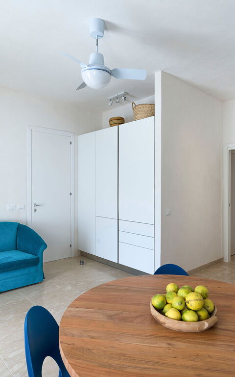 La Siesta: Cuisine, Salon