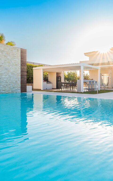 Villa Dilecta: bassin, Extérieur, Extérieurs