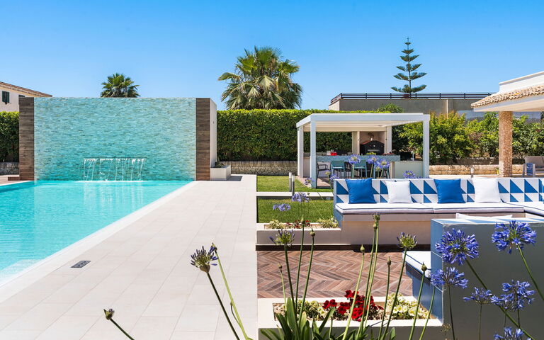 Villa Dilecta: Balcon / Terrasse / Patio, bassin, Extérieur, Extérieurs