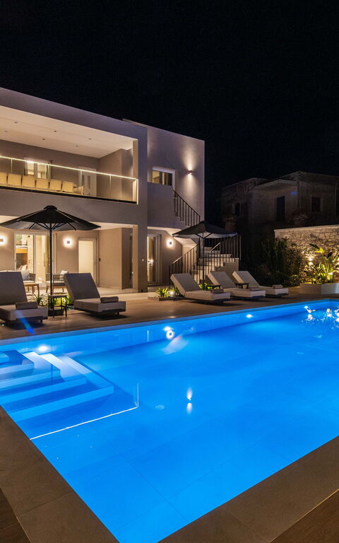 Villa Serenity: bassin, Extérieur, Extérieurs