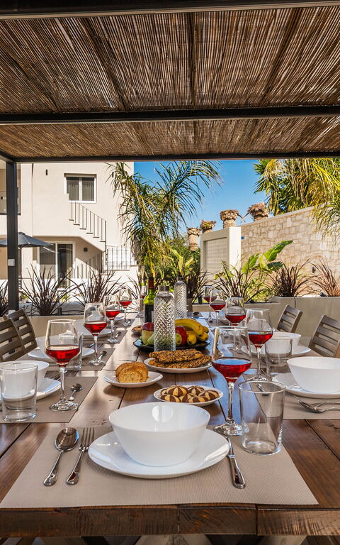 Villa Serenity: Balcon / Terrasse / Patio, Extérieur, Extérieurs