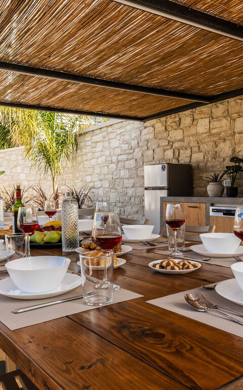 Villa Serenity: Balcon / Terrasse / Patio, Extérieur