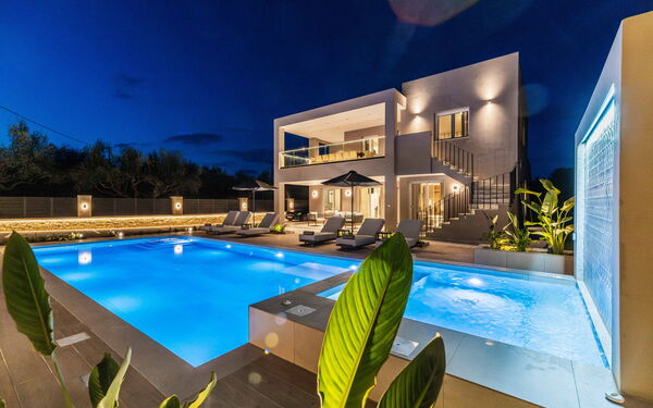 Villa Serenity: bassin, Extérieur, Extérieurs