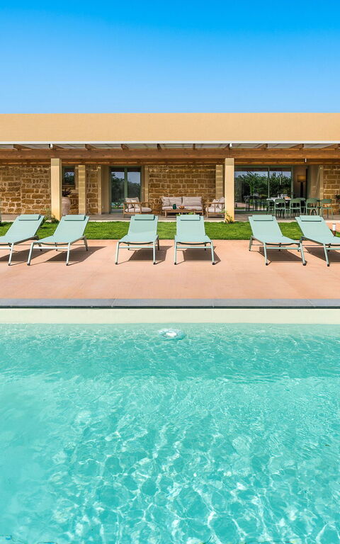 Villa Cavalè: bassin, Extérieur, Extérieurs