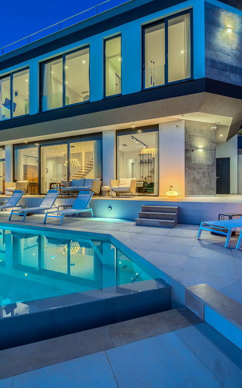 Villa Allina: bassin, Extérieur, Extérieurs