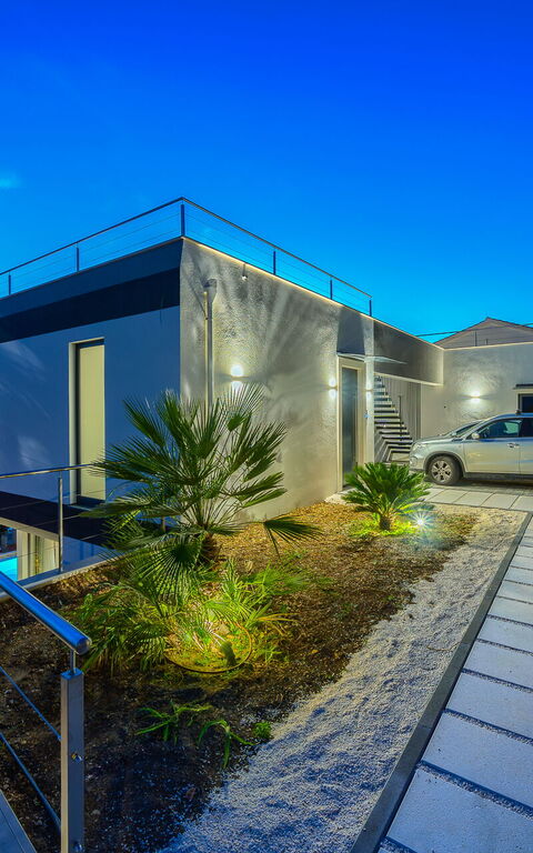 Villa Allina: Entrée principale, Vues