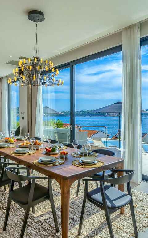 Villa Allina: Salle à manger