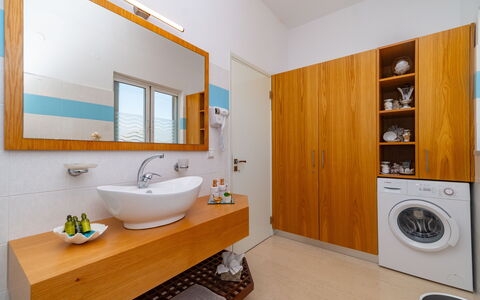 Logement Christianna Apartments 2: Salle de bain