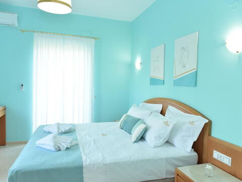 Christianna Apartments