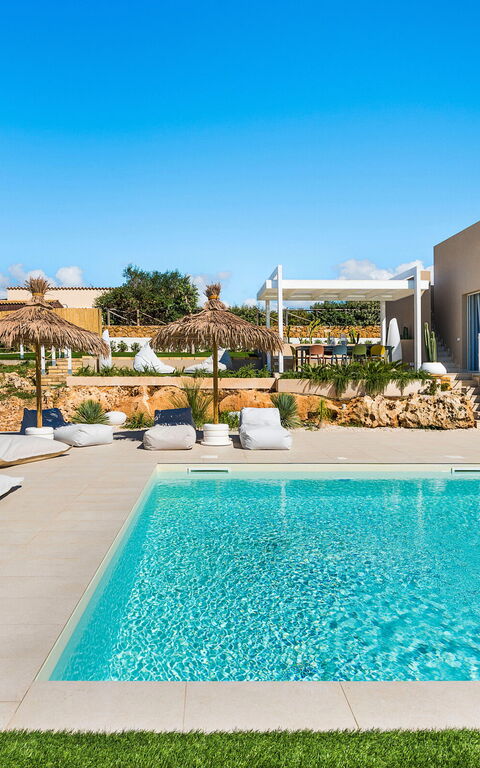 Villa Castalia: bassin, Extérieur, Extérieurs