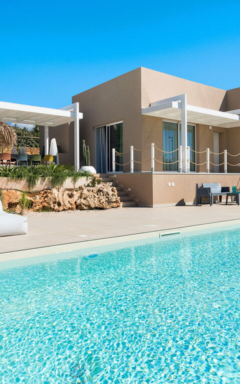 Villa Castalia: bassin, Extérieur, Extérieurs