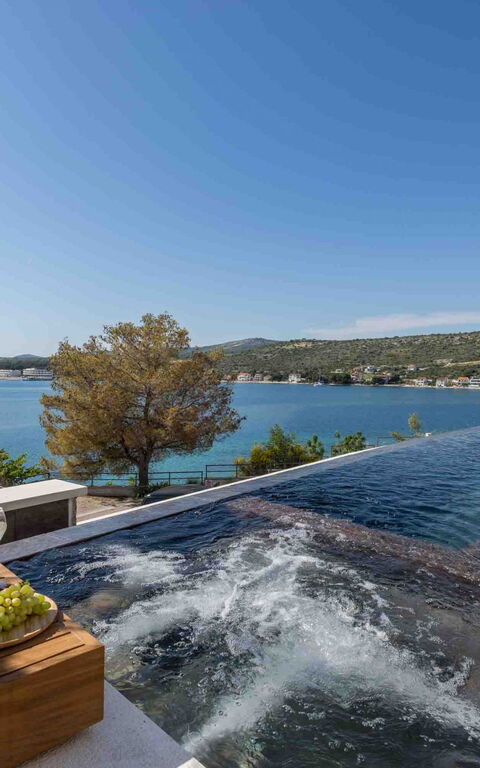 Villa Olive Vista 1: bassin, Extérieur, Extérieurs, Vues