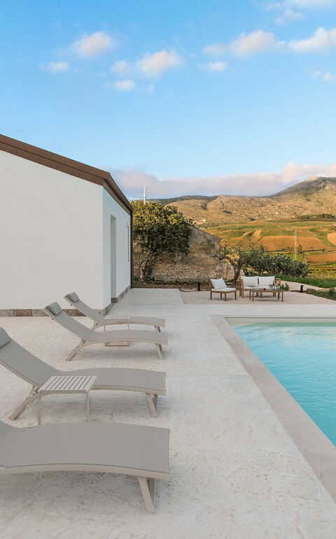 Villa Sike: bassin, Extérieur, Extérieurs, Vues