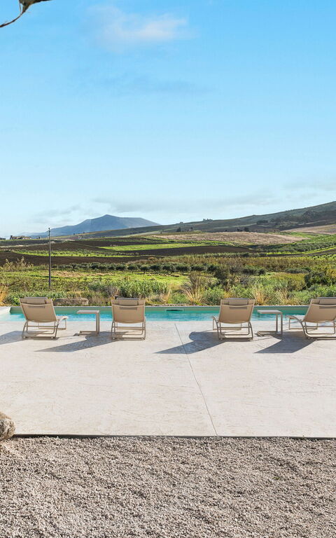 Villa Sike: bassin, Extérieur, Extérieurs, Vues