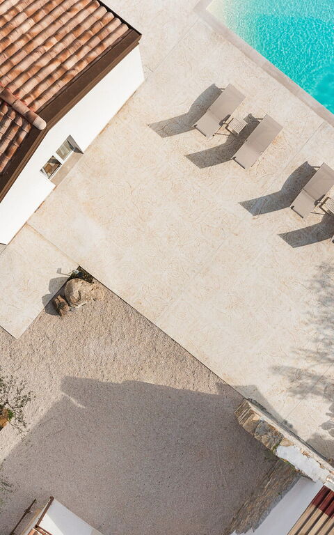 Villa Sike: bassin, Extérieur, Extérieurs