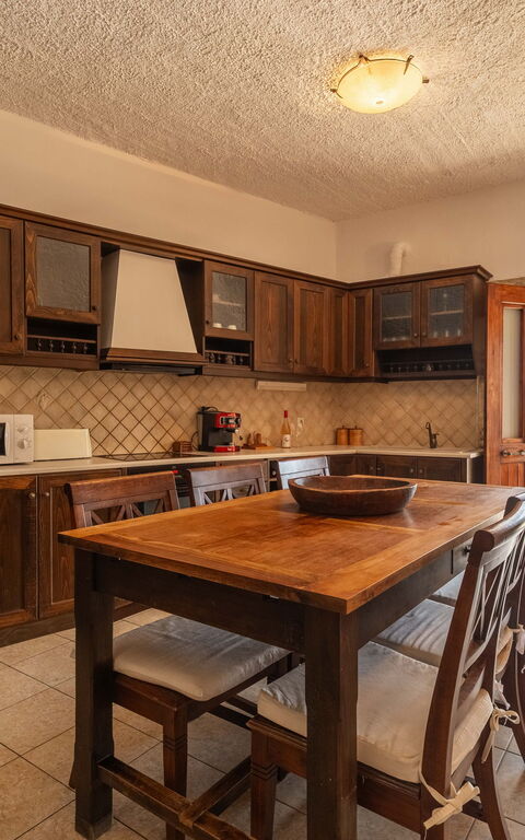 Villa Faye: Cuisine, Salle à manger