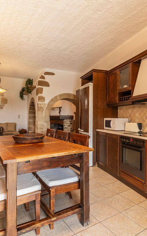 Villa Faye: Cuisine, Salle à manger