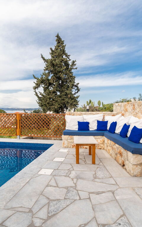 Villa Blini: bassin, Extérieur, Extérieurs