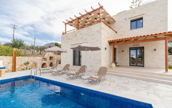 Villa Blini: bassin, Extérieur, Extérieurs