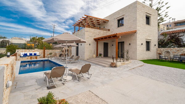 Villa Blini: bassin, Extérieur, Extérieurs