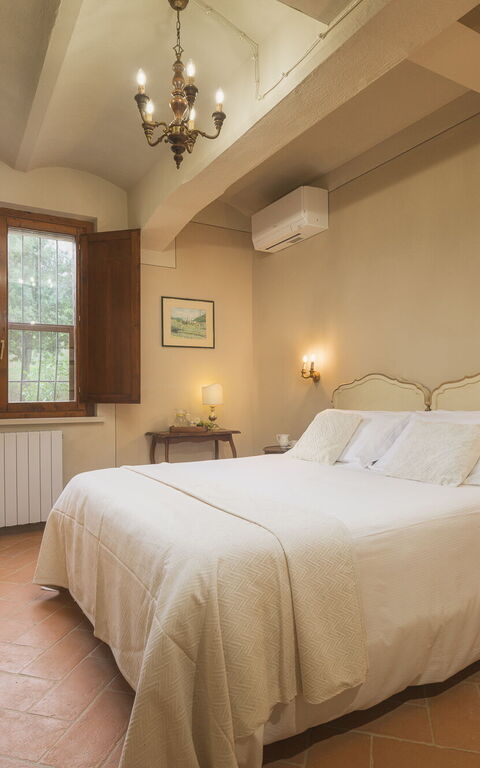 Villa la Contea: chambre à coucher