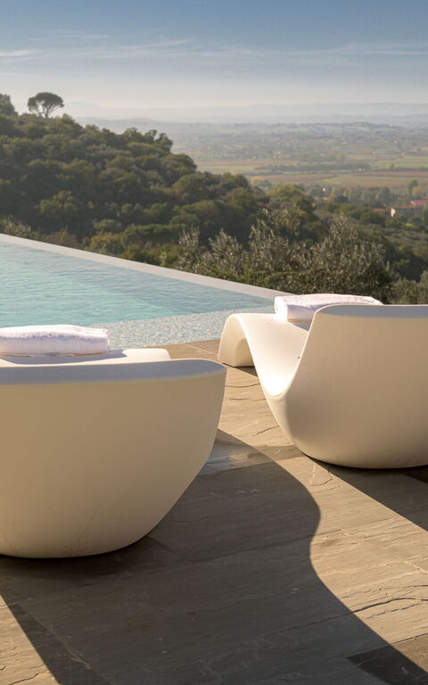 Villa Belvedere: bassin, Extérieur, Extérieurs