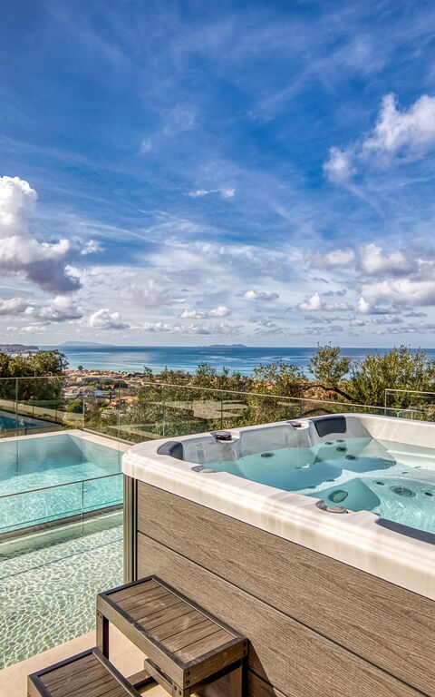 Villa Dominante: bassin, Extérieur, Extérieurs, jacuzzi, Vues