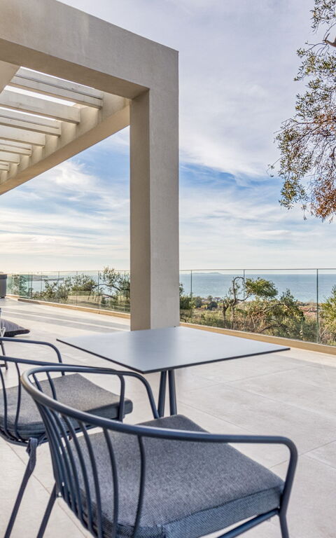 Villa Dominante: Balcon / Terrasse / Patio, Extérieur, Extérieurs, Vues