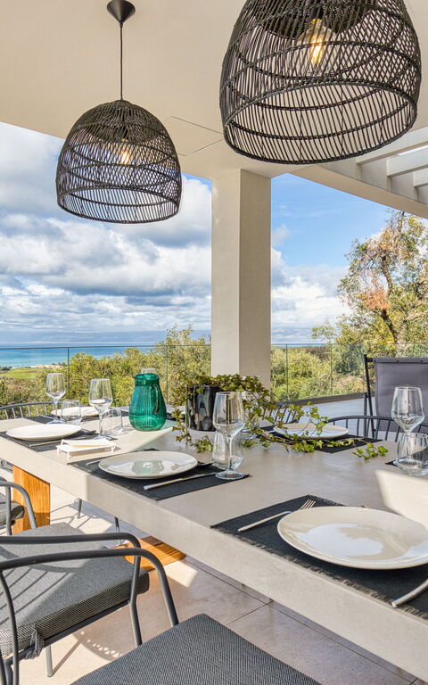 Villa Dominante: Extérieur, Extérieurs, Vues