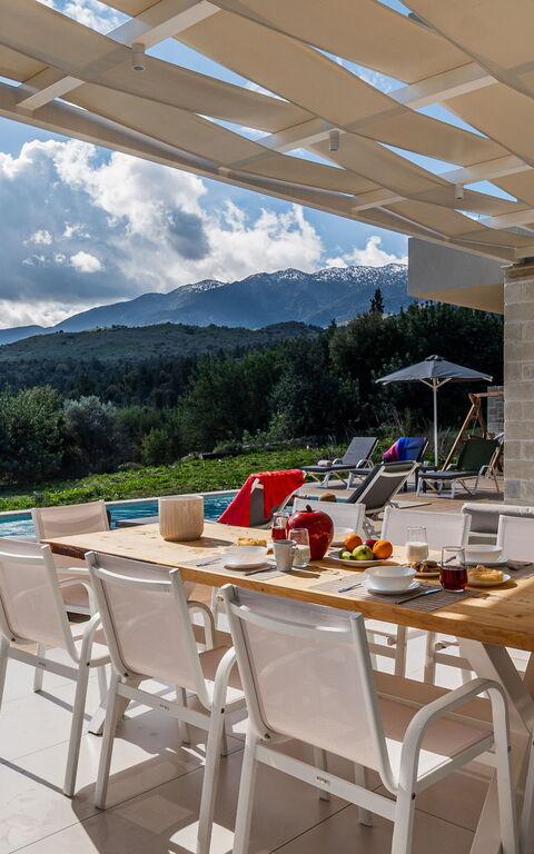 Villa Orientem Bis: Balcon / Terrasse / Patio, bassin, Extérieur, Extérieurs, Vues