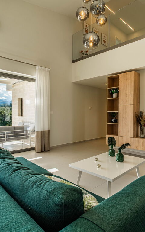 Villa Orientem Bis: Cuisine, Salle à manger, Salon