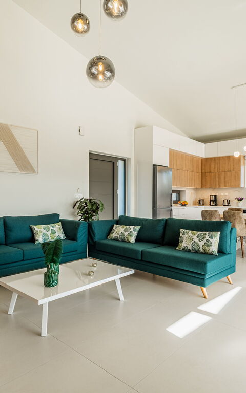 Villa Orientem Bis: Cuisine, Salle à manger, Salon