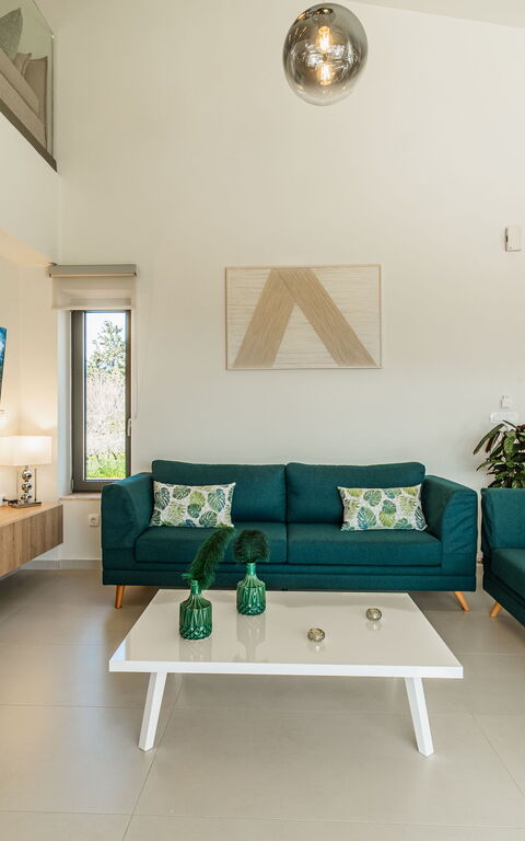 Villa Orientem Bis: Cuisine, Salle à manger, Salon