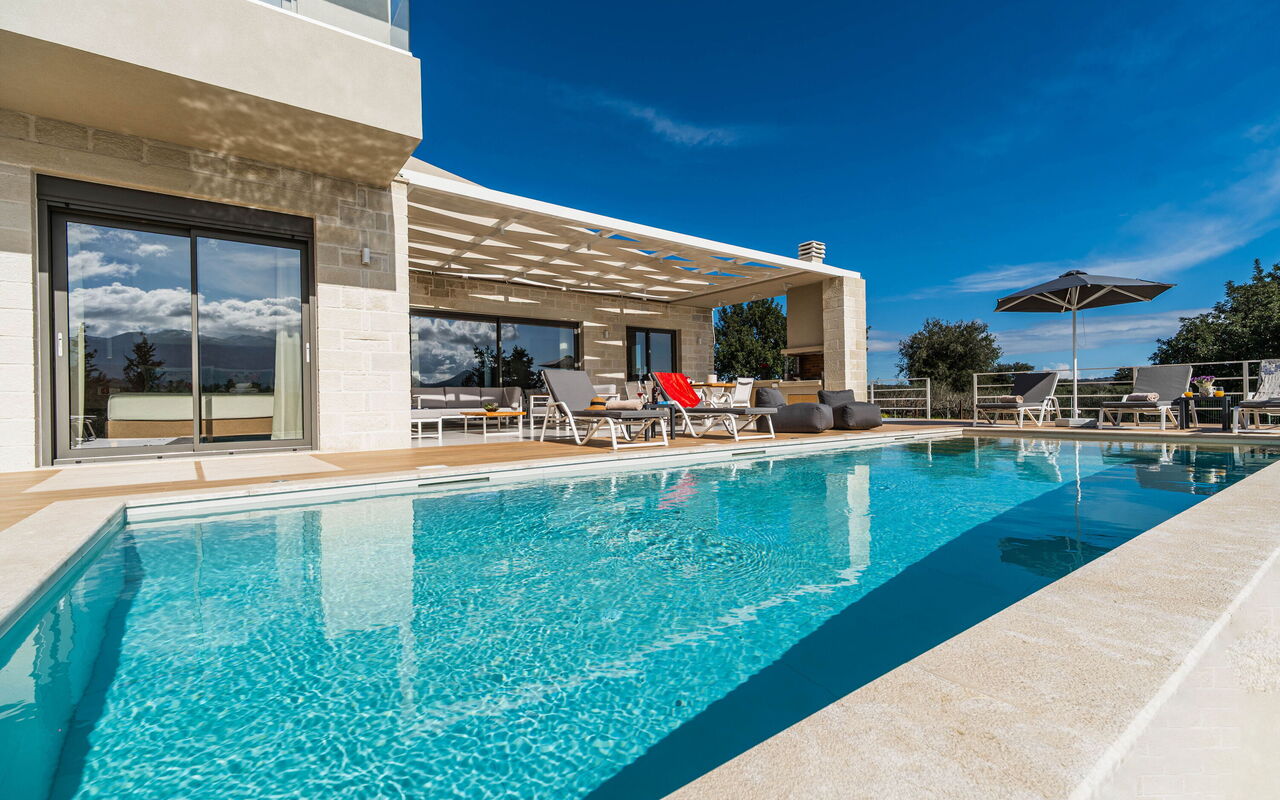 Villa Orientem Bis: bassin, Été, Extérieur, Extérieurs, Jardin