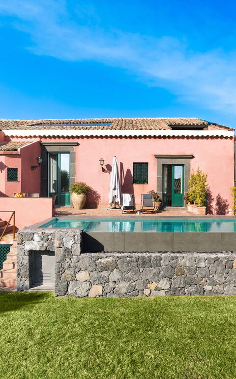 Micanera House: bassin, Extérieur, Extérieurs, Jardin