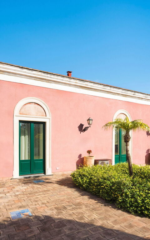 Micanera House: Extérieur, Extérieurs