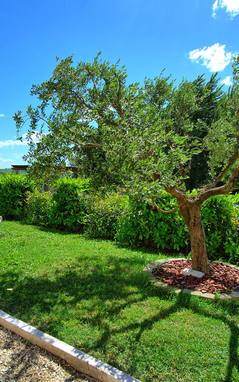 Borgo Ariano: Extérieur