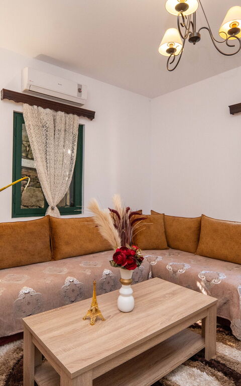 Villa Nikolas: Salon
