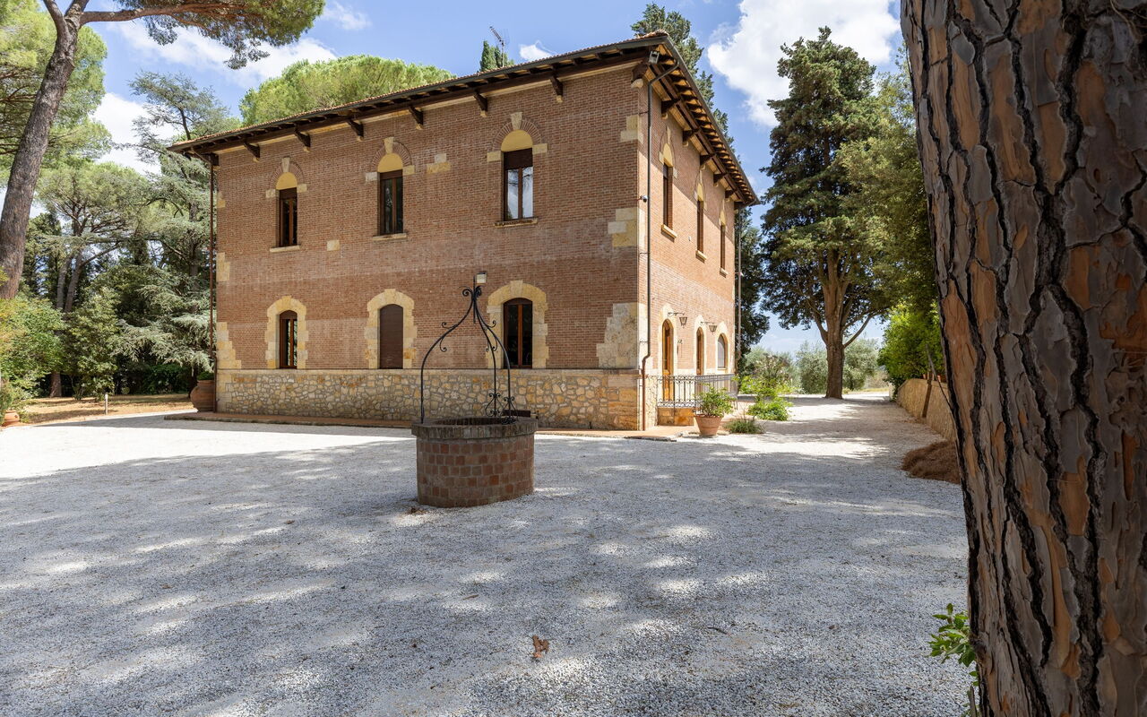 Villa Silvia: Extérieur, Extérieurs