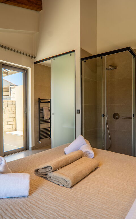 Villa Zen Chrysi: chambre à coucher