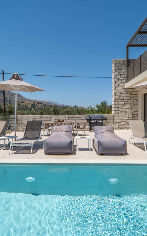 Villa Zen Aphrodite: bassin, Extérieur, Extérieurs