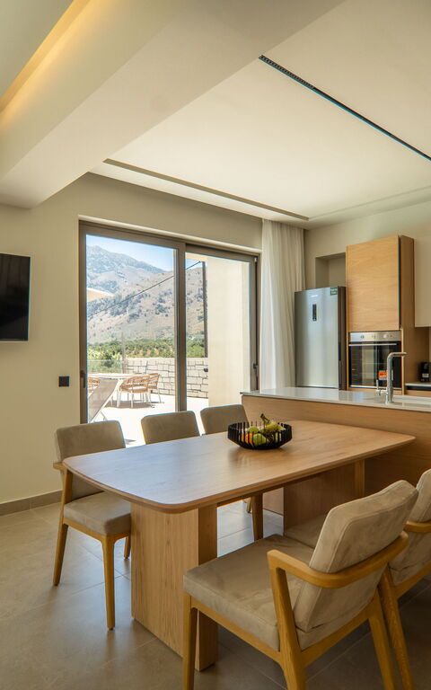 Villa Zen Aphrodite: Cuisine, Salle à manger